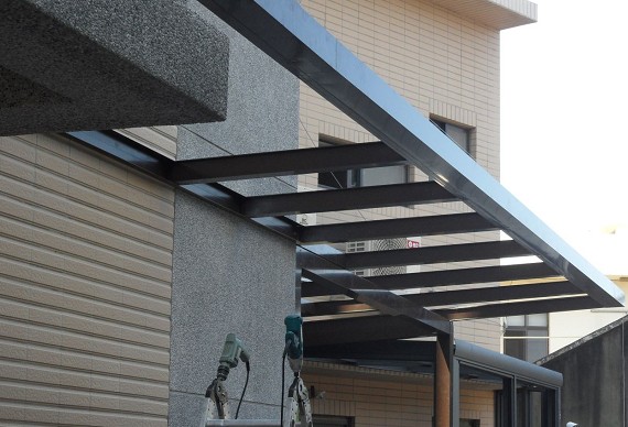 雲陽採光罩 彰化和美鎮住家採光罩安裝實景